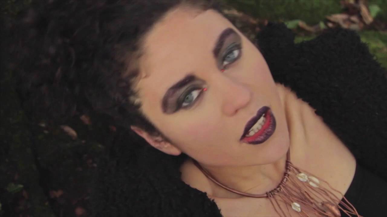 Watch Malicia - “Cuando te veo bailar" on YouTube Watch Malicia - “Cuando te veo bailar" on YouTube