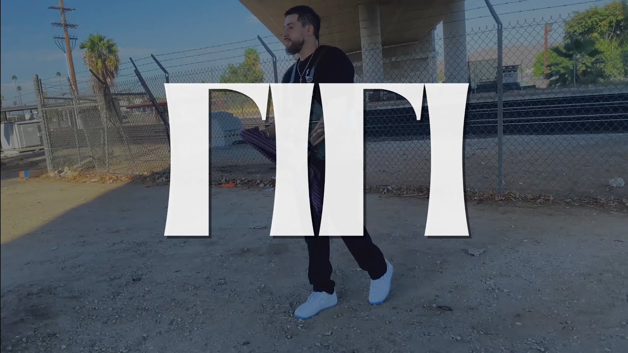 Guarda Castro - Fifi - (Babylon) su YouTube Guarda Castro - Fifi - (Babylon) su YouTube