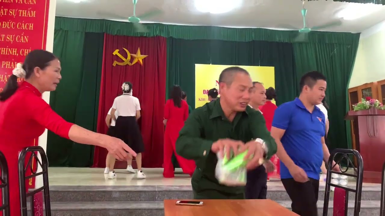 ngày 17 tháng 11, 2025