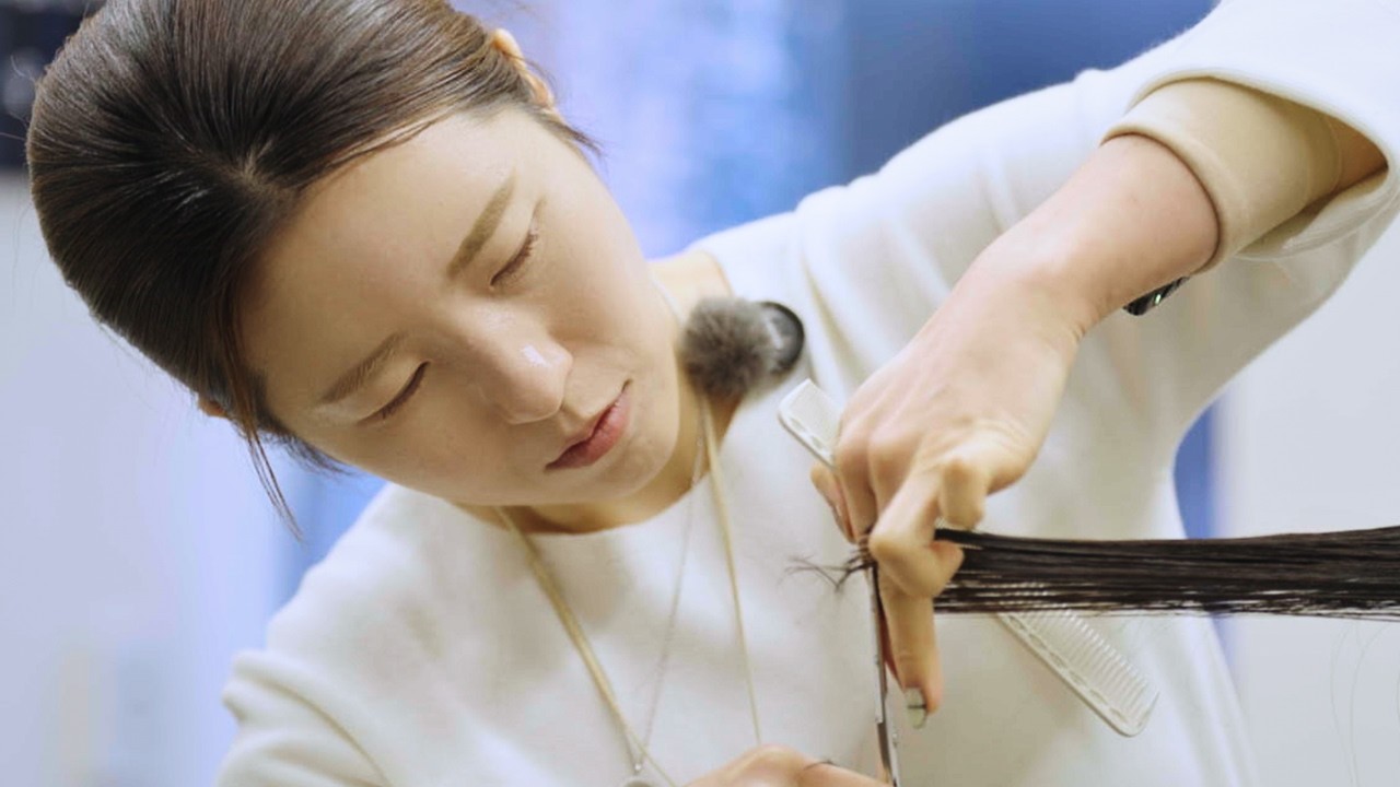 She Cuts with Absolute Focus | ASMR Precision Haircut