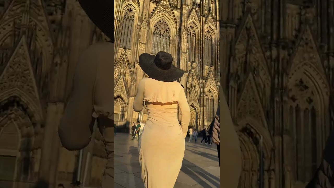 Darling - I’m home 😌 #ladydimitrescu #residentevil #re8 #residentevilrequiem #colognecathedral