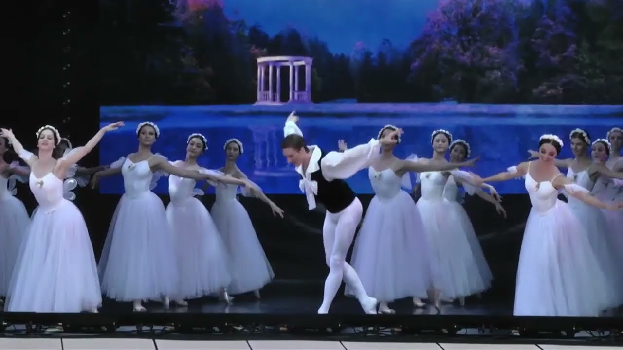 華麗なる大円舞曲「レ・シルフィード」（ショピニアーナ）シャキロワ、サーリナ、Ballet 