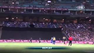 Dont Try This At Home Dilshan Amazing Cricket Shot Six Against Australia 1St T20 2013
