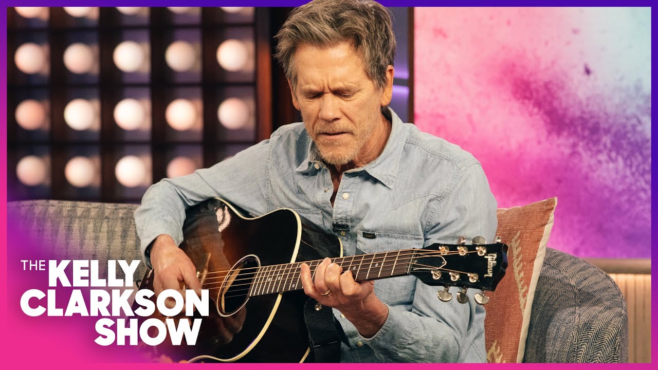 Kelly Clarkson SURPRISES Kevin Bacon With Impromptu Guitar Challenge