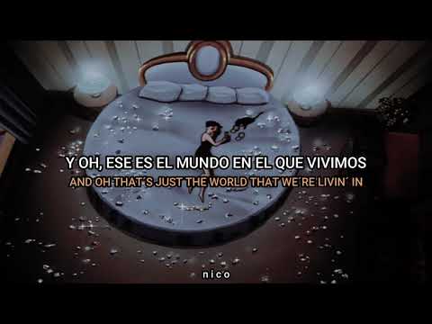 Miley Cyrus - Golden G String (Lyrics Español/Ingles)