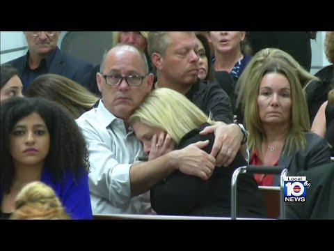 Family members show raw emotion during day one of Parkland shooting trial penalty phase