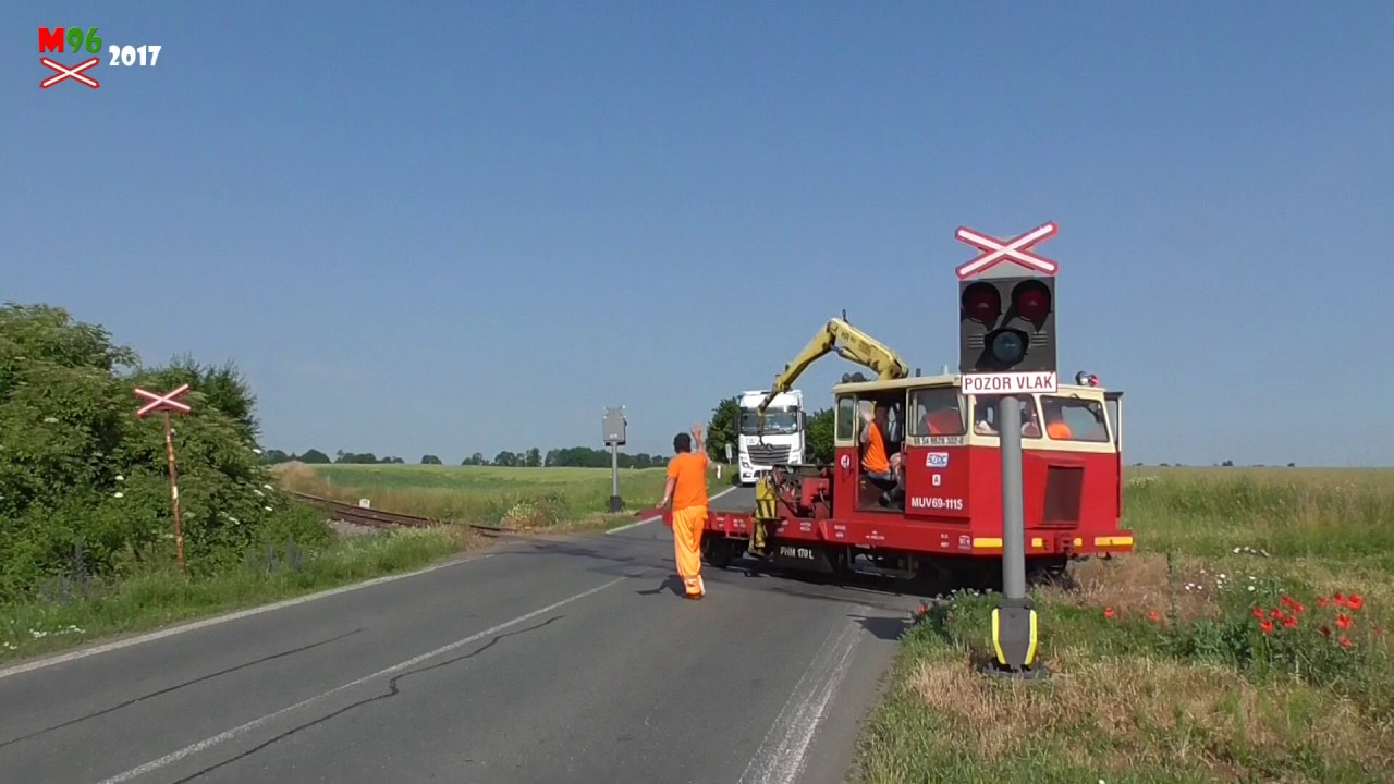 Železniční přejezd Chrudim-Markovice [P5001] - 21.6.2017 / Czech railroad crossing