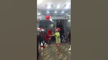 Minh Nhut tap tung hung non