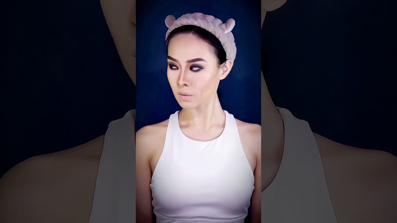 一位疯疯癫癫足智多谋的海盗，他重情重义却又不失海盗的自私自利#加勒比海盗 #杰克船长 #仿妆 #原创#是初九啊 #shorts