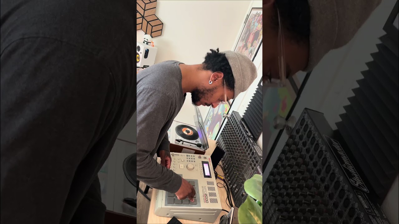 Sampled a lil Isaac Hayes! 👌🏽🫡 #mpc #akai #sample #beats #producer #hiphop #beatmaker