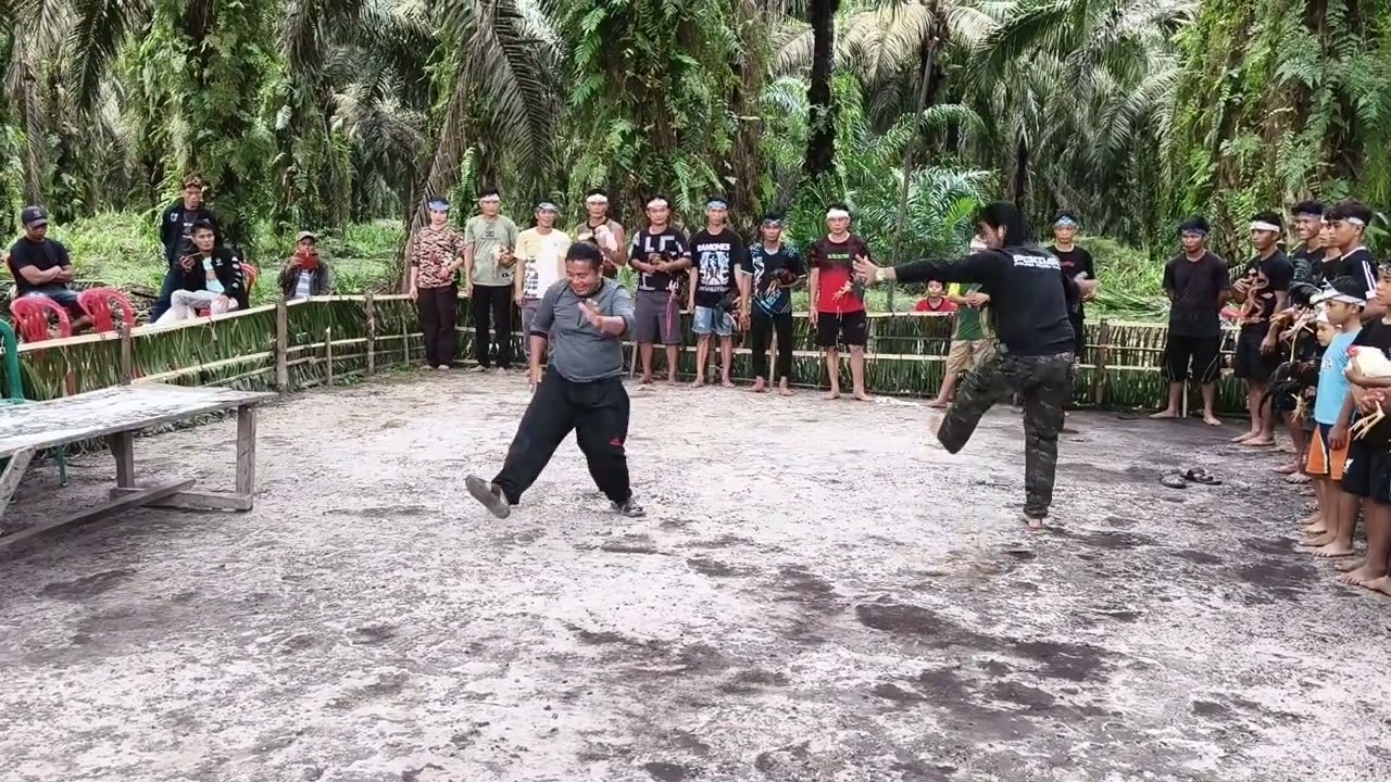 bahagiakanlah istrimu, maka kedua hati orgtua ikut bshagia melihatmu