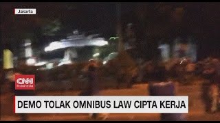 Demo Tolak Omnibus Law Cipta Kerja di Berbagai Daerah, Bandung dan Serang Ricuh