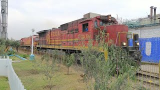 GE C39-8 #1014 & VILLARES JT26CW-2B #701