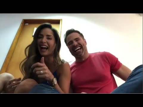 SI TE RÍES PIERDES Sin Senos Si Hay Paraíso Cata Y Santiago 