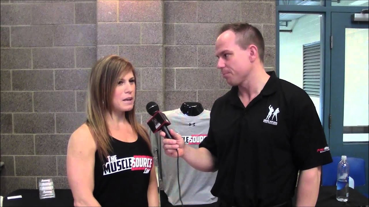 camera iphone 8 plus apk IFPA Pro Diana Pitts at themusclesource.com Booth