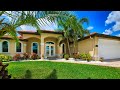 Beautiful Pool Villa for sale in Cape Coral with access to the Gulf of Mexico