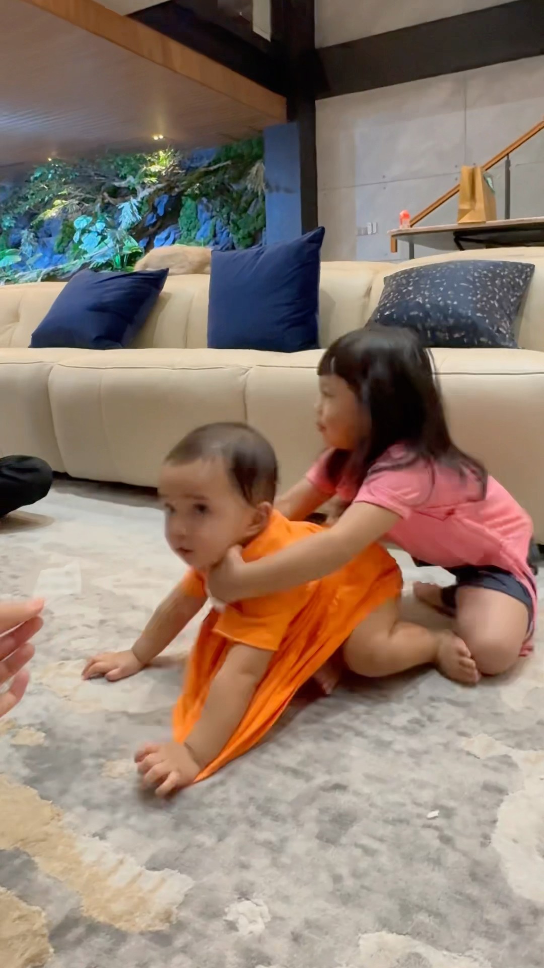 CIE ADA YANG DIKIT LAGI ULANG TAHUN?
