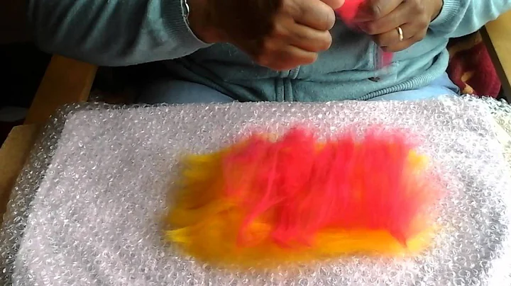 Simple feltmaking for beginners with Sue