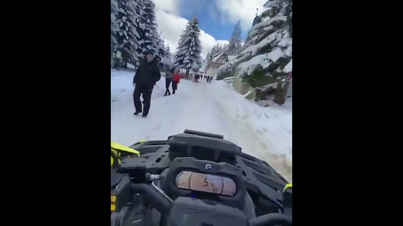 Dinamicni Quad rastjeruje ljude na Vlašiću 🤑😈 