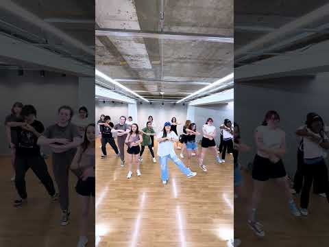 DanceJoa K-POP Dance ExperienceㅣTWS  - Plot Twist&amp;#39;ㅣLearning to dance