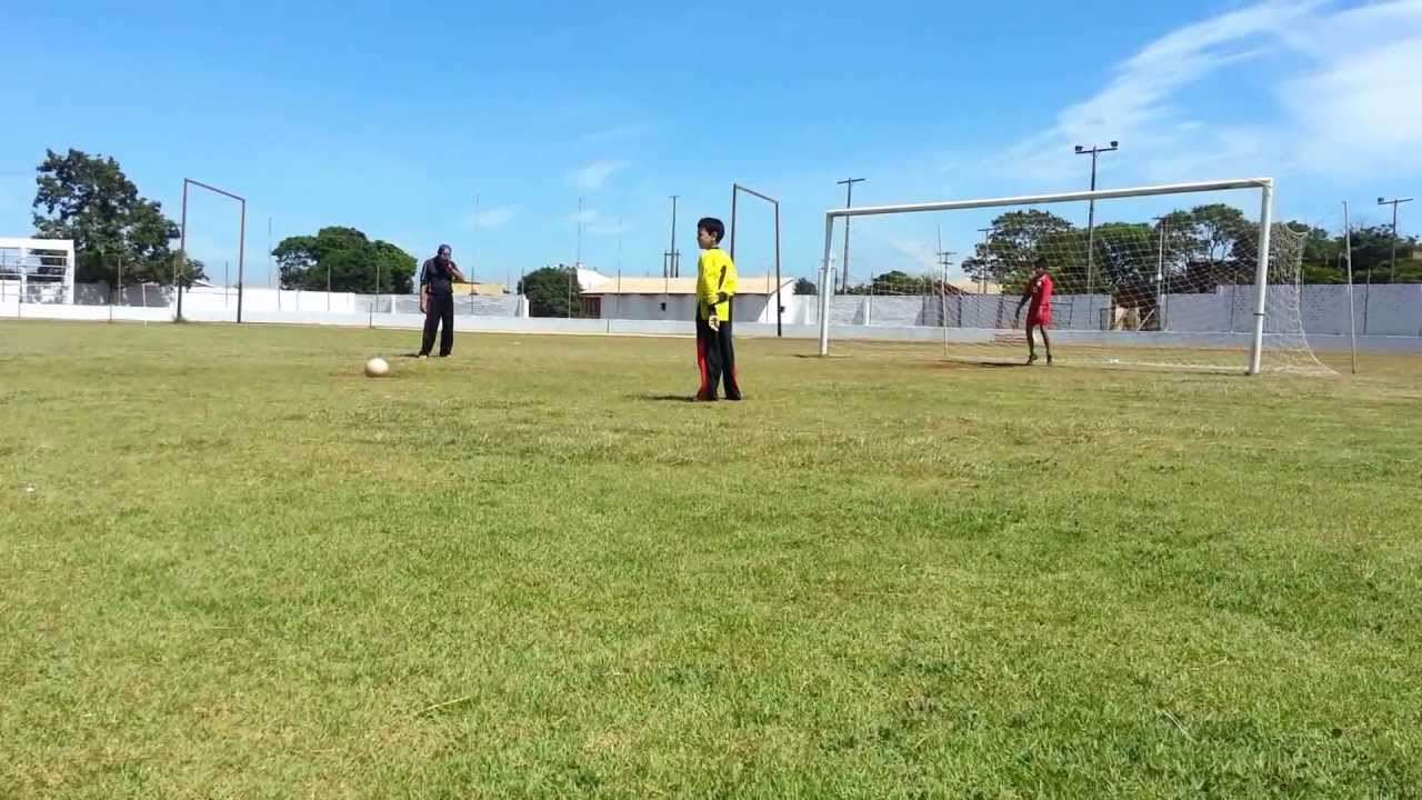 Debut de Gabriel Stuart como Arquero.mp4