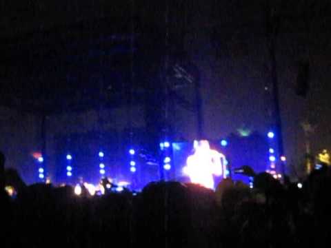 Red Hot Chili Peppers -- Under the Bridge