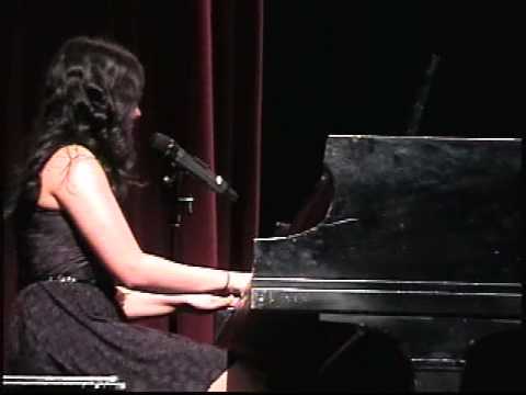 Christina Aguilera -"You Lost Me", Alicia Keys -"Love Is Blind" Medley Cover By Vanessa Alarcon