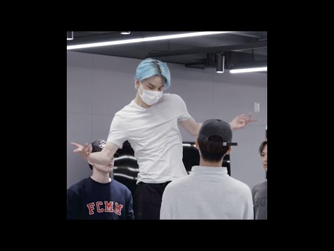 [NCT 정우] 그 옷 입고 그렇게 살랑거리지 마세요.