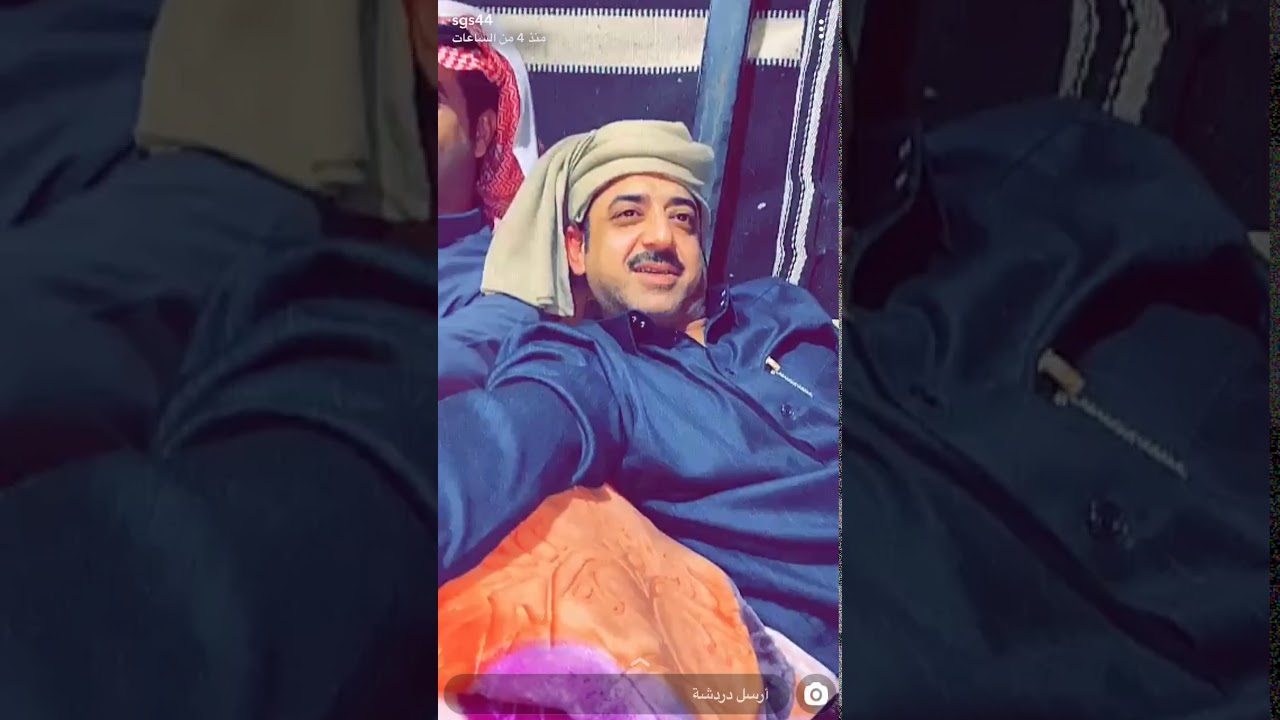 نقاش سعود غربي و أصحابه