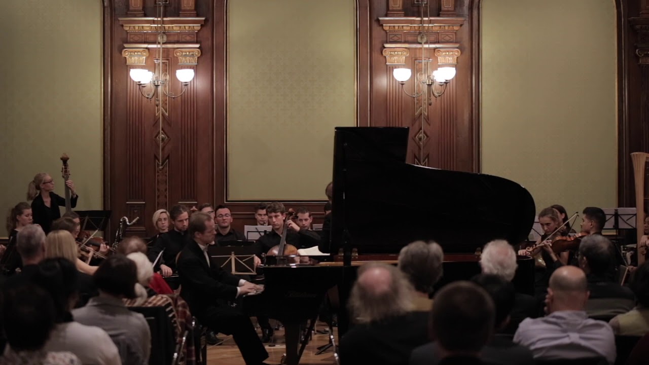 Vienna Ensemble | Markus Prause | F. Chopin: Piano Concerto No. 1 in E Minor, Op. 11 (Excerpt)