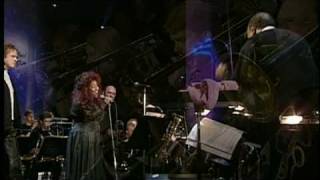 Quincy Jones, Chaka Khan \u0026 Simply Red live - Everything Must Change