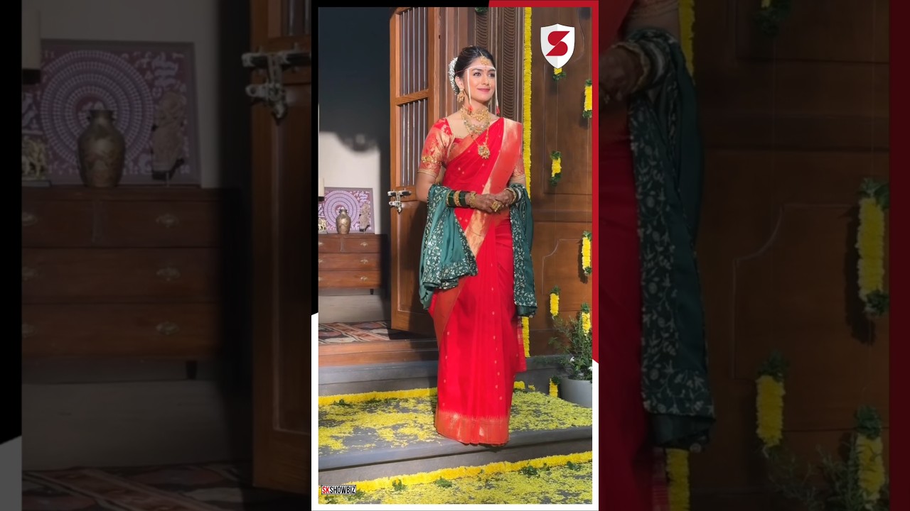 Mrunal Thakur Looking Beautiful in Red Saree Look ❤️ 