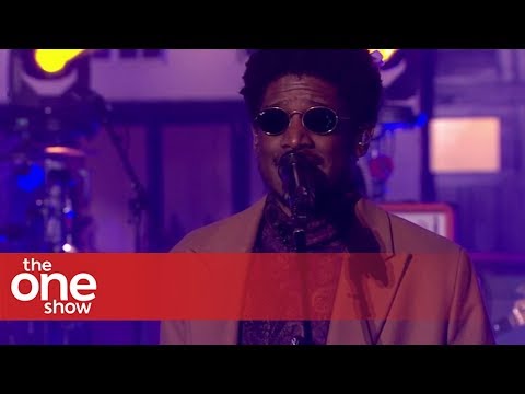 Labrinth - Something's Got to Give (Live on The One Show)