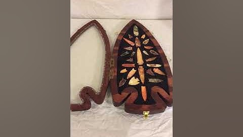 Amazing Arrowhead Display Case
