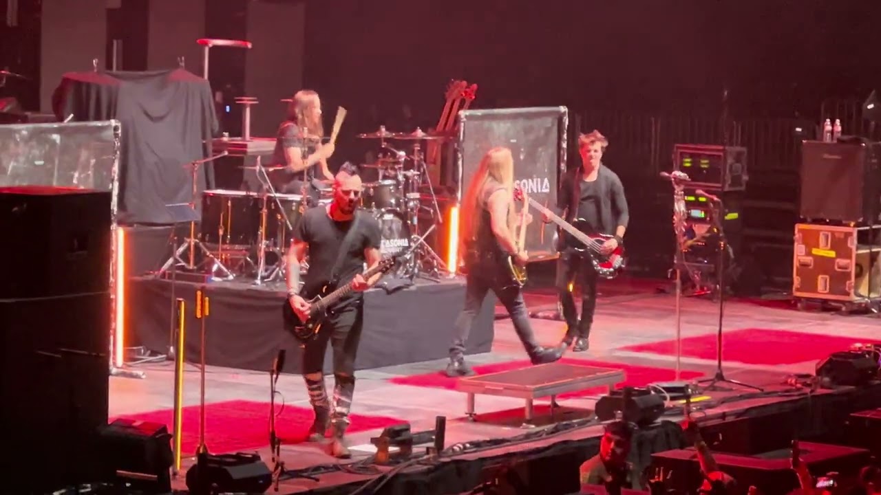 Saint Ansonia I Hate Everything About You LIVE Corpus Christi, Tx. 10/24/23