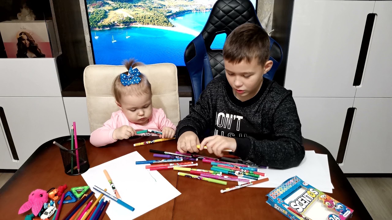 Распаковка ароматных маркеров для рисования Scentos Тонкая линия 24 цвета (продавец Rozetka)