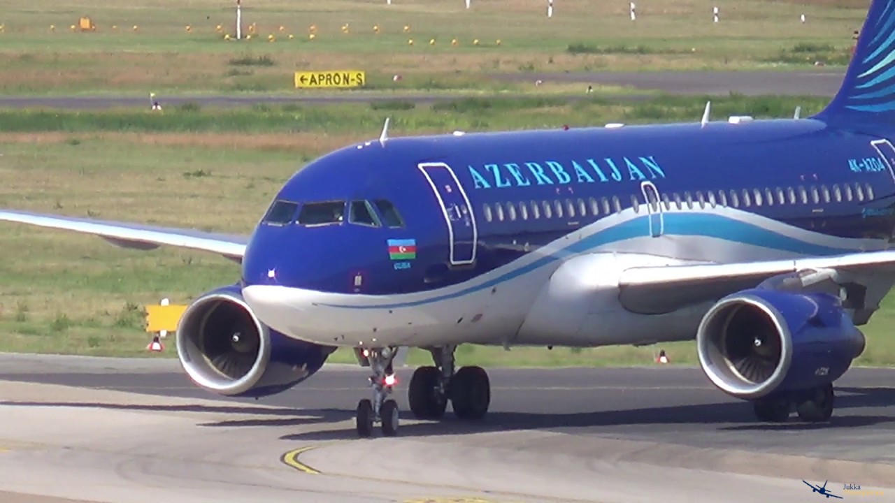 Azerbaijan Airlines A319 [4K-AZ04] landing at Airport Berlin Tegel (TXL-EDDT)