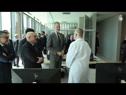El Rey inaugura el Centro de Investigaci&oacute;n &ldquo;Caixaresearch Institute&rdquo;