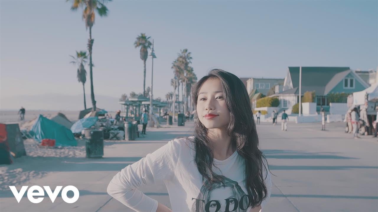 RIRI - RIRI Album Teaser 3 (Crush on You Version) - YouTube