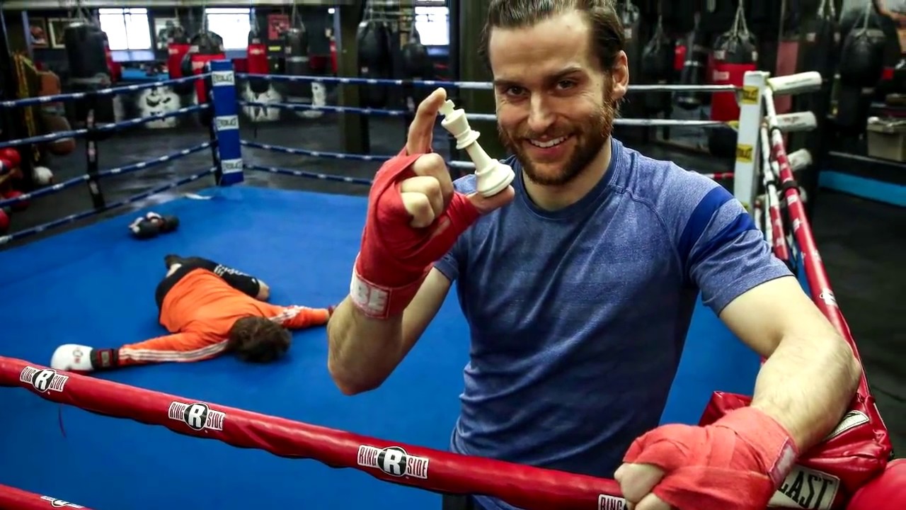 10 самых спорт. Шахбокс. Чессбоксинг. Шахбокс фото. Джентльмен файтинг клуб.