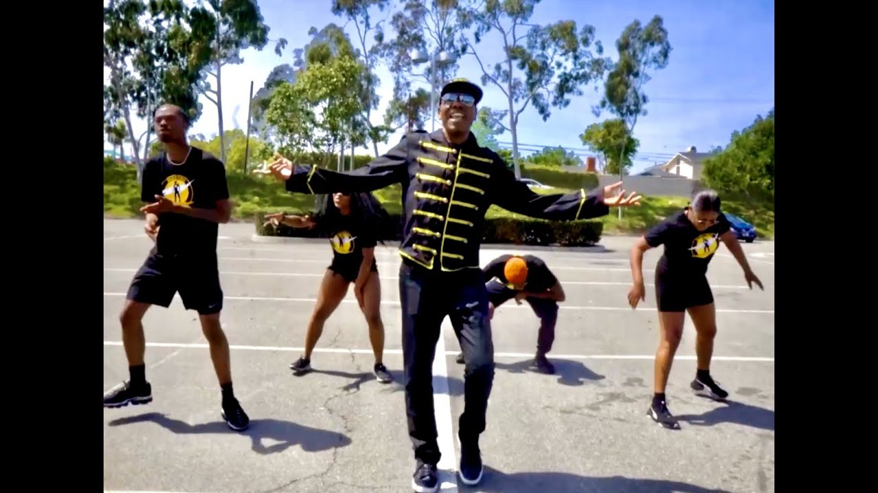 Papa Joe Aviance & The Electrolytes - "All I Want To Do Is Walk"  (Official Video)