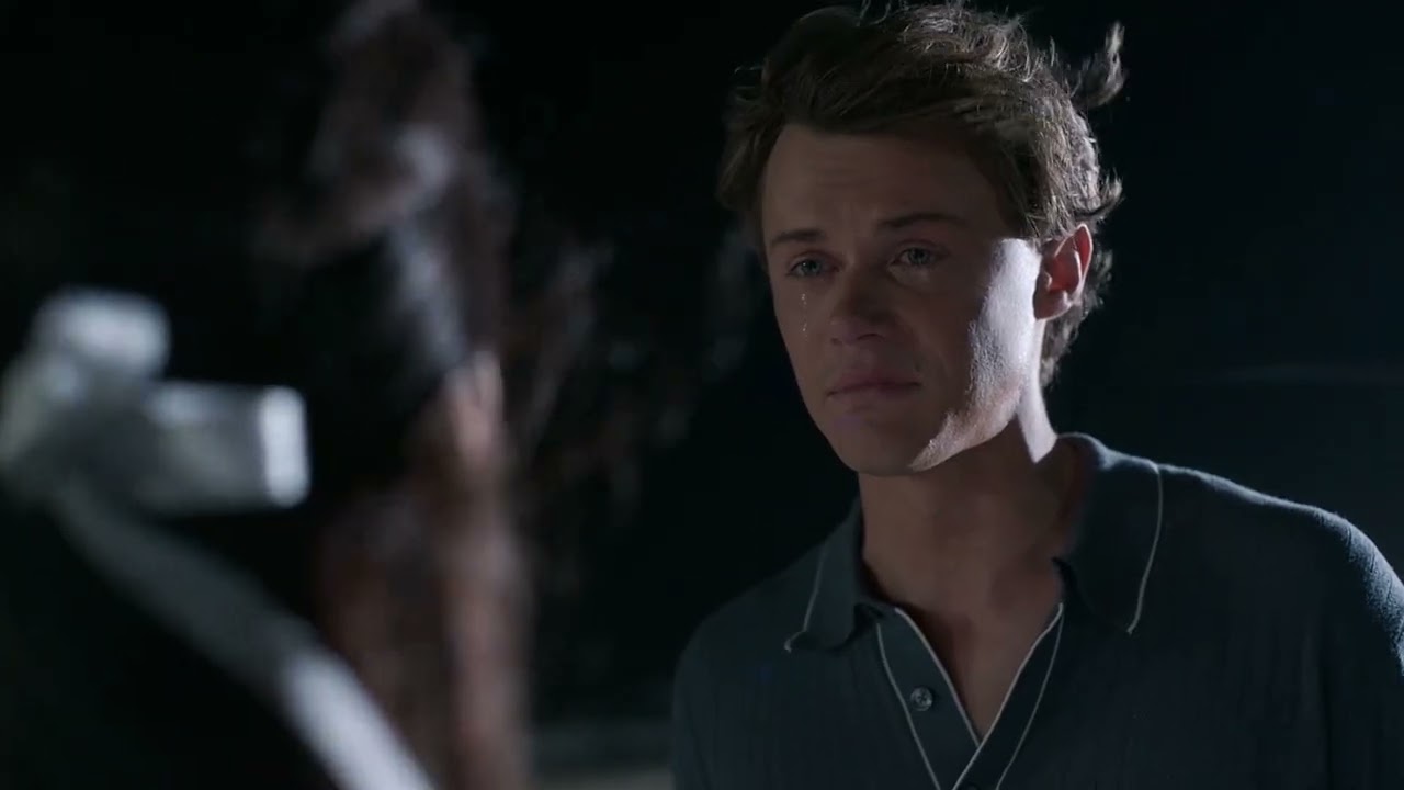 The beach confession 💔 | the summer I turned pretty | belly & conrad 