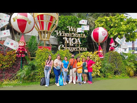Color Theme Exchange Gifts with My Friends | Fun Surprise & Laughter 🎁💙
