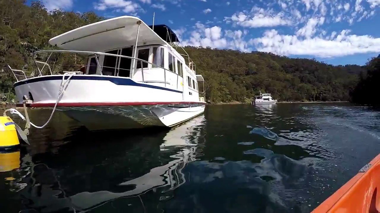Houseboat on the Hawkesbury! YouTube