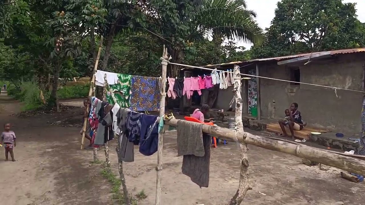 Le 25/1/2026 MESURE C'EST 25m/20 VALEUR + Sieur ABRES FRUITIER,UNE MAISON LOCAL A VENDRE NDAKU PEMBE