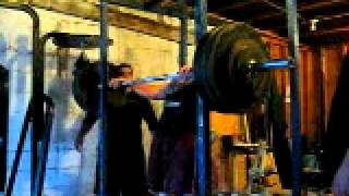 1072011 Squattin 465x1.AVI