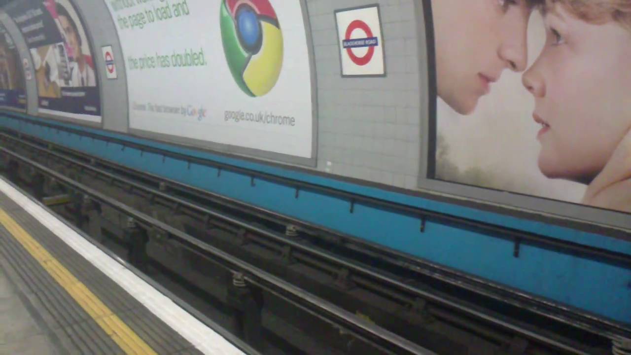 Journey on the 1967 Stock Victoria Line from Blackhorse Road to Highbury & Islington