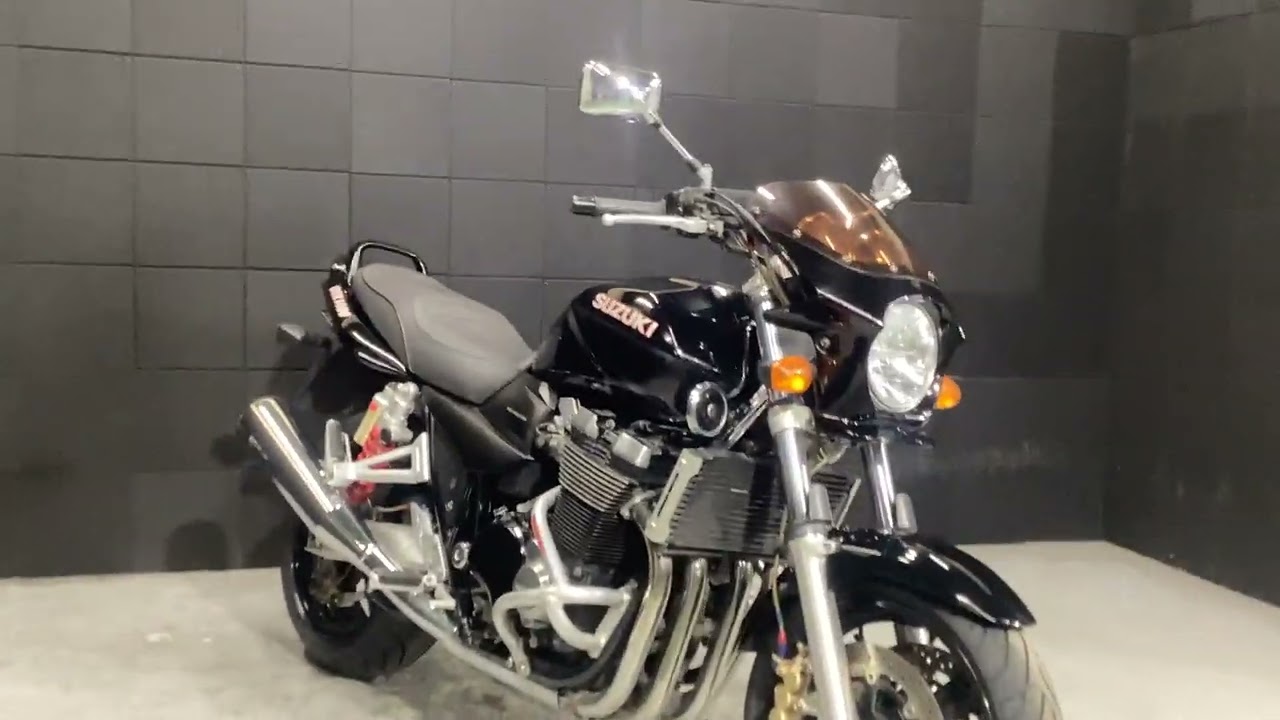 GSX1400　油冷エンジンの圧倒的トルク感が楽しめるバイク！ビキニカウル装備でノーマルとは違った雰囲気をもった一台です♪【エンジン始動動画】