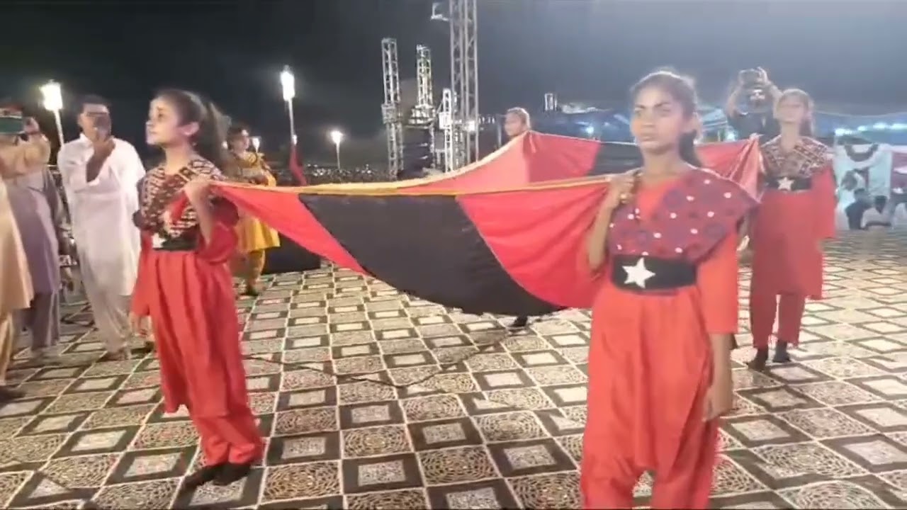 Rasool Bux Paleejo ki Barsi per Lady Karkun ki Pred salami