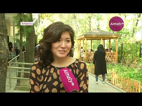 Бесплатный маникюр и зумба: день пожилых людей необычно отметили в Алматы (01.10.18)
